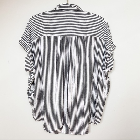 Madewell Striped Short Sleeve Button Down Top - Picture 3 of 5